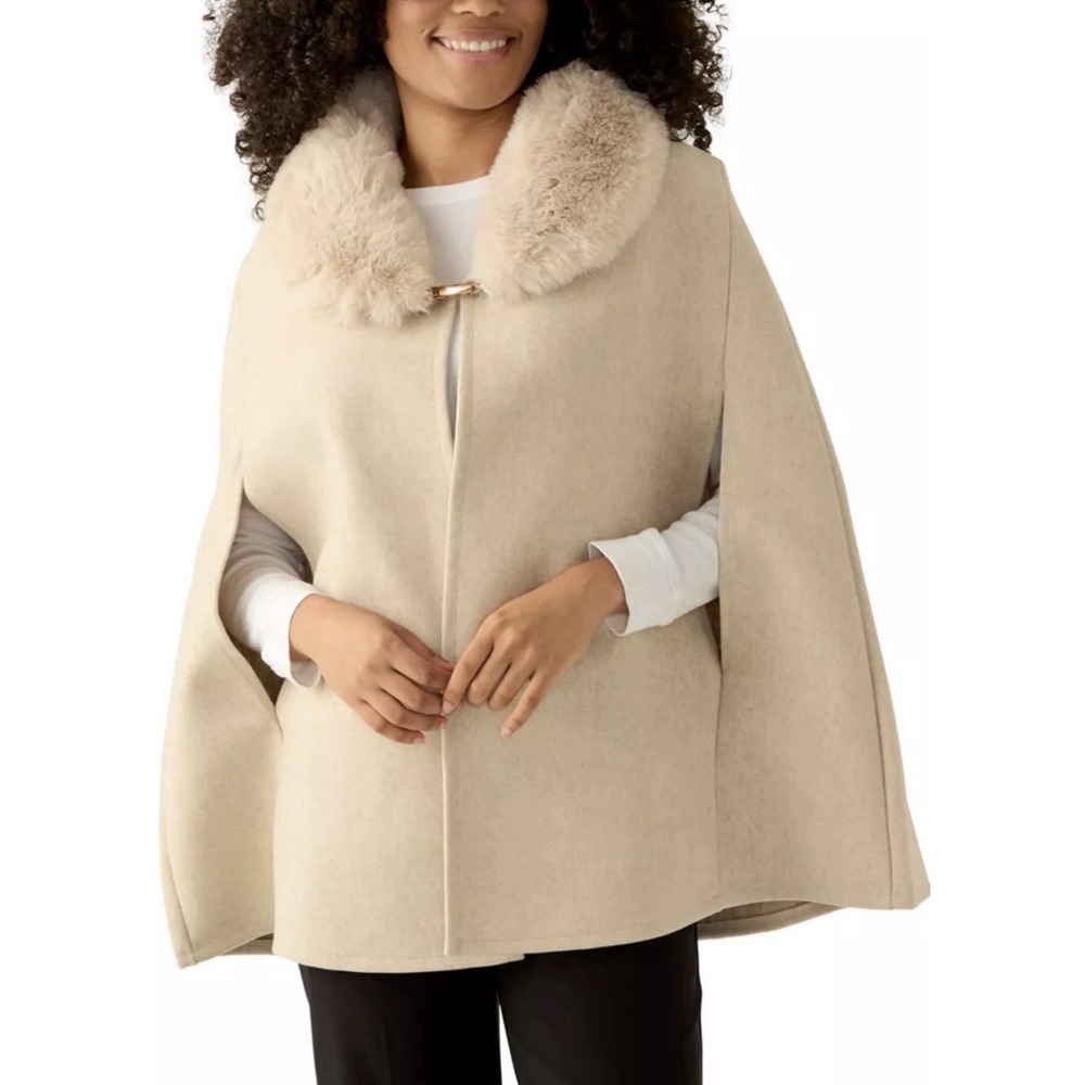 Vince Camuto Women's Faux Fur Collar Cape Topper Oat One Size Equestrian